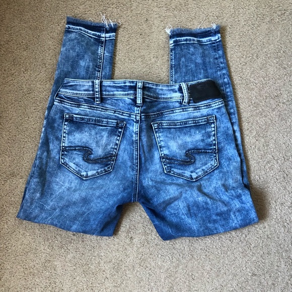 Silver Jeans - Picture 2 of 2